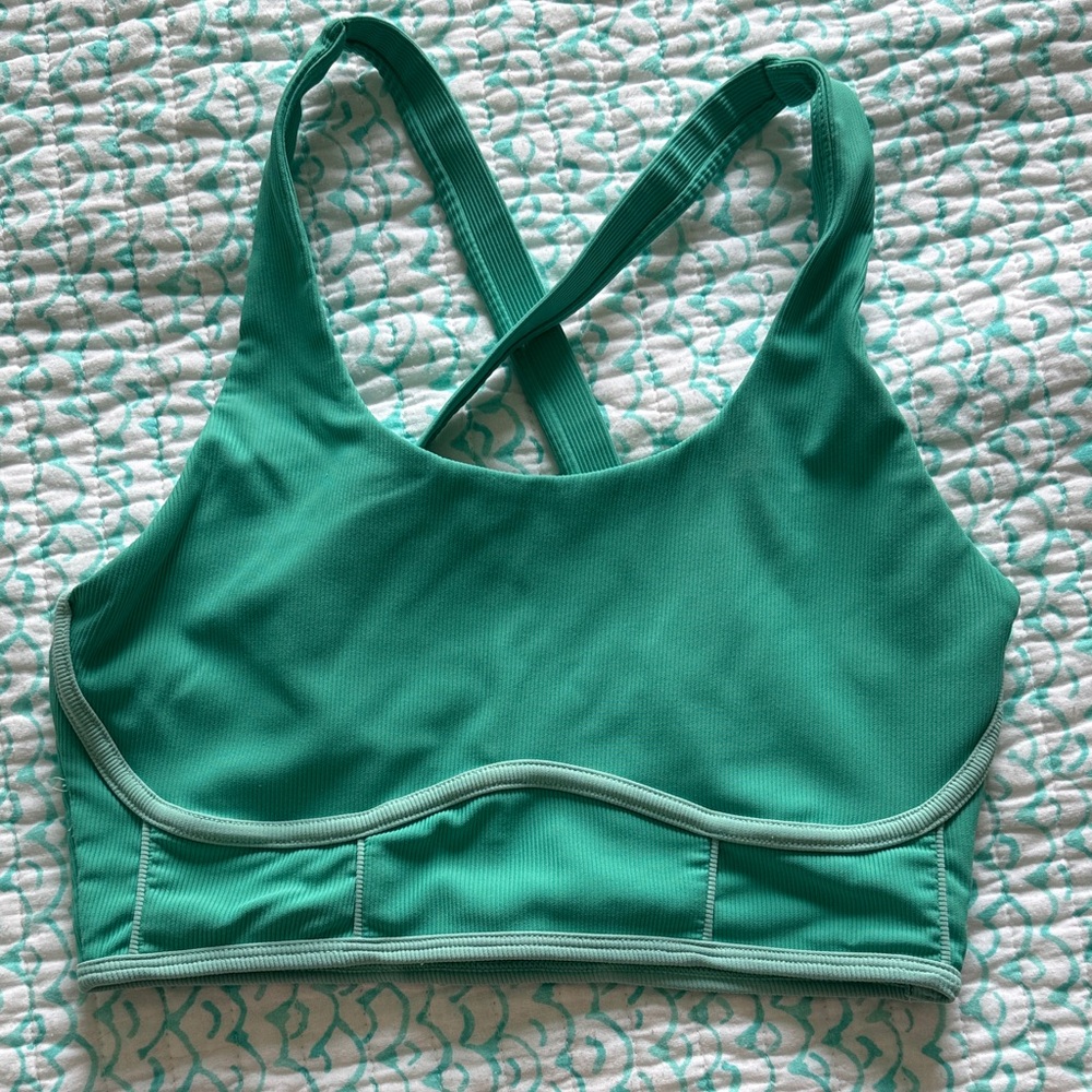 Women’s ribbed wilo green Cross-Back Sports Bra